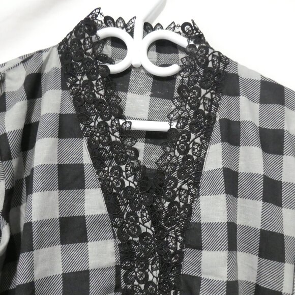 Unbranded | P2P 21.5 inches measured | Plaid and Lace Long Sleeve Dress - Picture 4 of 16